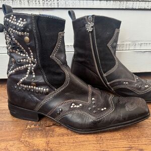 Mark Nason Rock Lives Studded Cross Dragon Boots 67528 Italy Men's Size 9.5 Rare